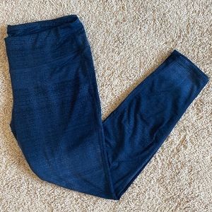 Athleta Icy Chaturanga Tights/Leggings, Deep Indigo, size large